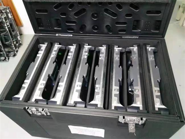 �C(j��)����